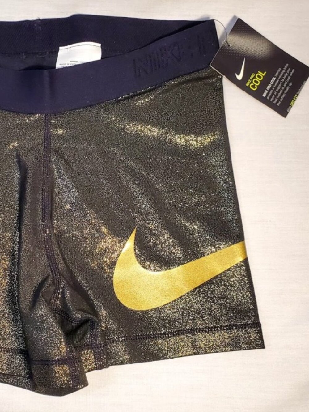 Womens Nike Pro 3" Cool Sparkle Glitter Shorts Black Gold NWT Size Medium